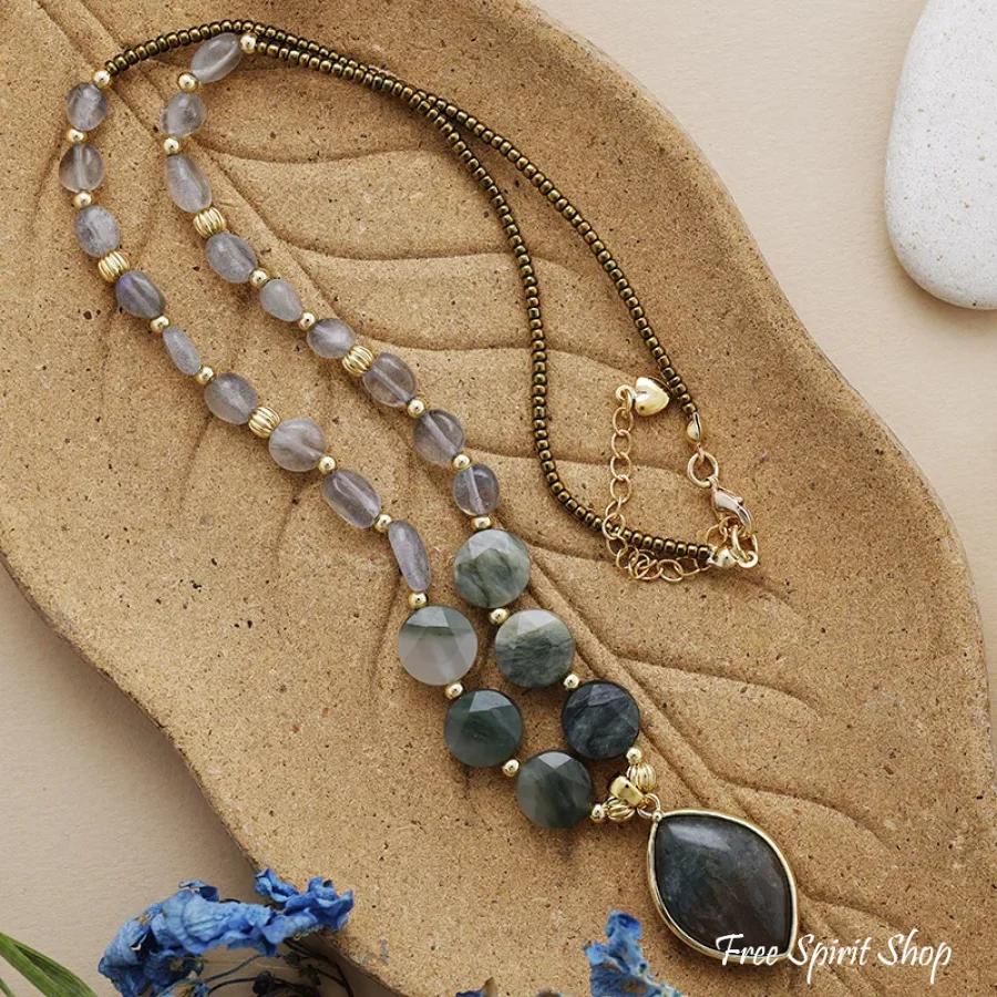 Enchanted Labradorite Pendant Necklace - Image 4