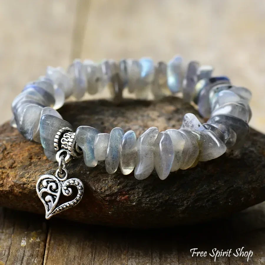 Labradorite Chip Beaded Bracelet with Heart Charm - Image 4