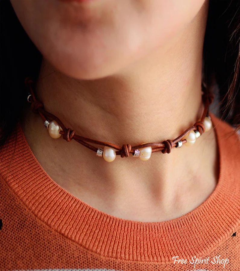 Natural Freshwater Pearl & Leather Choker / Bracelet - Image 4